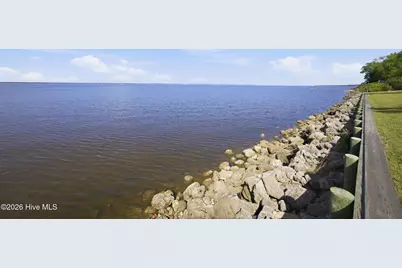 1 Nicklaus Drive, New Bern, NC 28560 - Photo 4