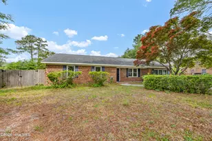 917 Wordsworth Dr, Wilmington, NC 28405 - Photo 2