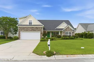 206 Heartwood Dr, Hampstead, NC 28443 - Photo 1