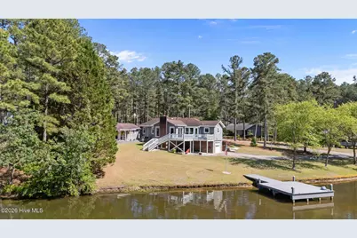 16521 Lakeshore Drive, Wagram, NC 28396 - Photo 10