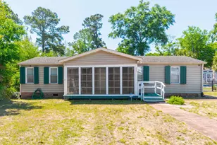 628 Magnolia Dr, Sunset Beach, NC 28468 - Photo 2