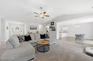 1019 Bluewater Blvd, New Bern, NC 28562 - Photo 4