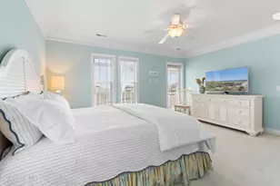 1046 Tide Ridge Dr, Holden Beach, NC 28462 - Photo 44