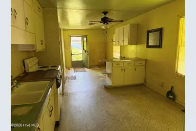 2340 Meadowbrook Road, Rocky Mount, NC 27801 - Photo 12
