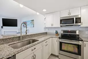 1518 S Lake Park Blvd, Carolina Beach, NC 28428 - Photo 6