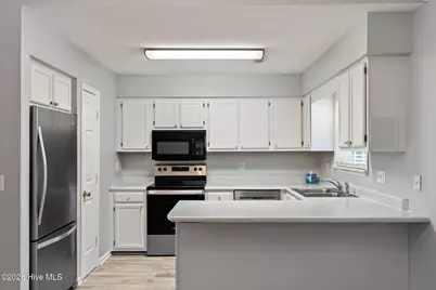 4612 Reigate Way, Wilmington, NC 28409 - Photo 12