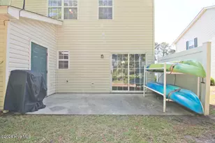 34 Pirates Cove Dr, Swansboro, NC 28584 - Photo 14