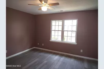 995 W Pueblo Drive, Jacksonville, NC 28546 - Photo 8