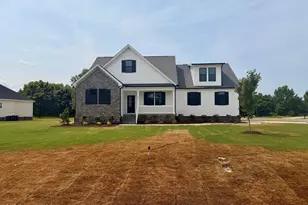 200 Friendswood Dr, Goldsboro, NC 27530 - Photo 2