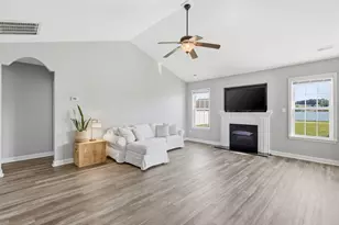 109 Kayak Ct, Swansboro, NC 28584 - Photo 16