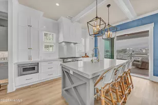 707 Canal Dr, Carolina Beach, NC 28428 - Photo 18