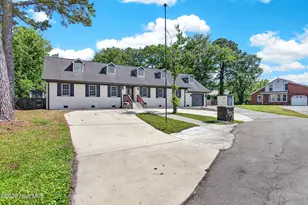 107 Boatswain Dr, New Bern, NC 28562 - Photo 4