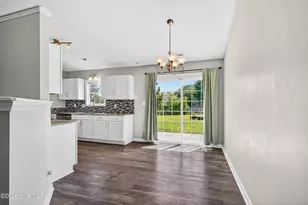 407 Alec Ct, Hubert, NC 28539 - Photo 8