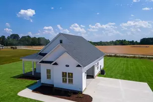2779 Covent Dr, Farmville, NC 27828 - Photo 2