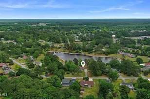 2328 N Lakeview Dr, Newport, NC 28570 - Photo 2