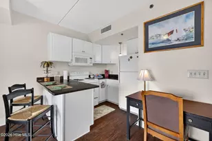 106 N Water St, Wilmington, NC 28401 - Photo 4
