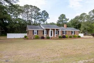 309 W Turlington St, Salemburg, NC 28385 - Photo 34
