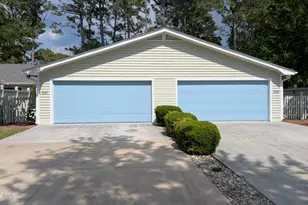 221 Inland Greens Cir, Wilmington, NC 28405 - Photo 2