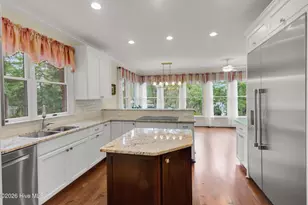 611 Creekwood Dr, Trent Woods, NC 28562 - Photo 16
