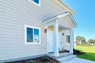 650 Cedar Point Blvd, Cedar Point, NC 28584 - Photo 2