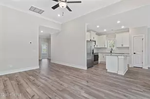 146 S Umbrella Palm Dr, Hampstead, NC 28443 - Photo 4