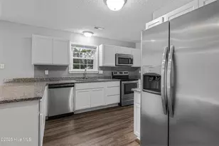 236 White Oak Blvd, Jacksonville, NC 28546 - Photo 6