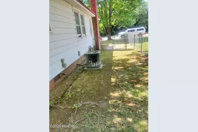 305 Glenwood Drive, Greenville, NC 27834 - Photo 6