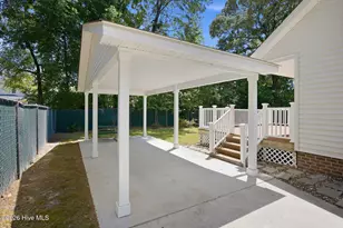 305 Baytree Dr, Greenville, NC 27858 - Photo 10
