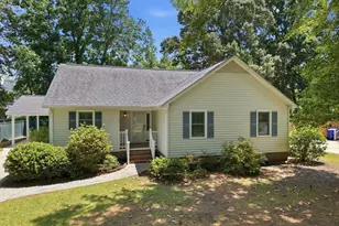 305 Baytree Dr, Greenville, NC 27858 - Photo 1