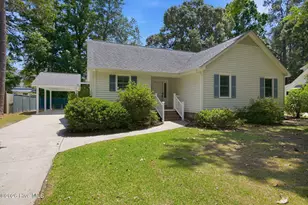 305 Baytree Dr, Greenville, NC 27858 - Photo 4