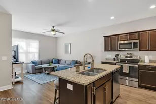 361 S Stingray Ln, Sneads Ferry, NC 28460 - Photo 6