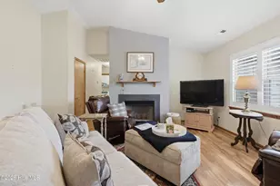 201 Candler Ct, Richlands, NC 28574 - Photo 6