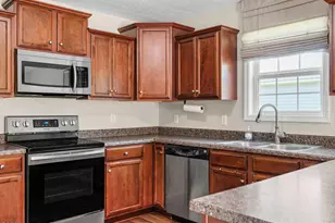 210 Marsh Haven Dr, Sneads Ferry, NC 28460 - Photo 6