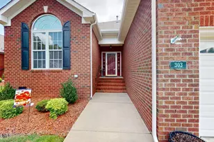 303 Commonsgate Dr, Goldsboro, NC 27530 - Photo 2
