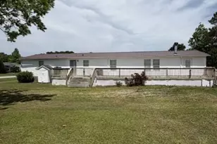 225 McKae Dr, Gloucester, NC 28528 - Photo 2
