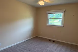 206 Connies Cir, Goldsboro, NC 27530 - Photo 10
