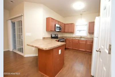 120 Waterstone Lane, Jacksonville, NC 28546 - Photo 4