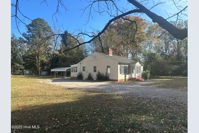 412 Lanoca Avenue, Laurinburg, NC 28352 - Photo 1