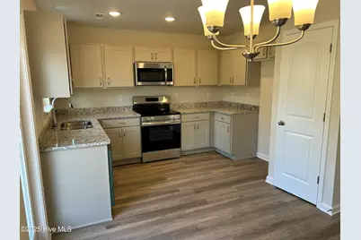 105 W Sater Street, Pinetops, NC 27864 - Photo 6