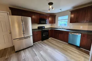 105 Briarwood Ct, Jacksonville, NC 28546 - Photo 6