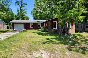 105 Briarwood Ct, Jacksonville, NC 28546 - Photo 1