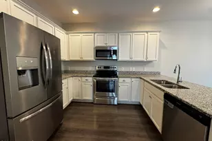 9393 Cassadine Ct, Leland, NC 28451 - Photo 8