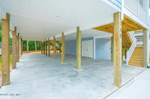 130 NE 32nd St, Oak Island, NC 28465 - Photo 4
