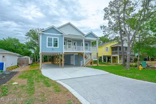 130 NE 32nd St, Oak Island, NC 28465 - Photo 1