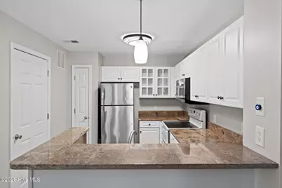 4130 Breezewood Drive #Apt 104, Wilmington, NC 28412 - Photo 16