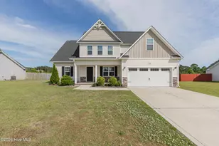 108 Easton Dr, Richlands, NC 28574 - Photo 2