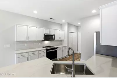 1045 Ryans Court, Wilmington, NC 28412 - Photo 2