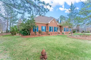 107 Chowan Cir, Hertford, NC 27944 - Photo 2