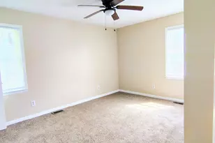 3649 S Walnut St, Farmville, NC 27828 - Photo 10