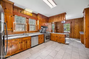 306 S Howard Cir, Tarboro, NC 27886 - Photo 10